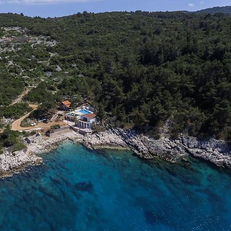 Villa Mendes Zastražišće Exteriör bild