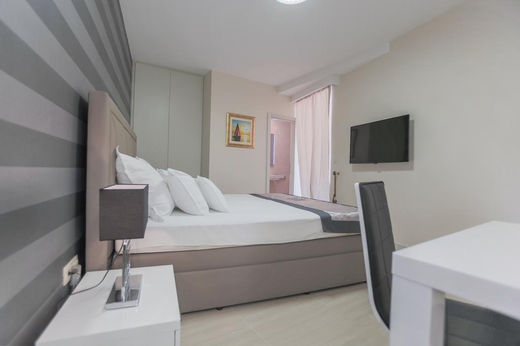 Villa Mendes Zastražišće Exteriör bild